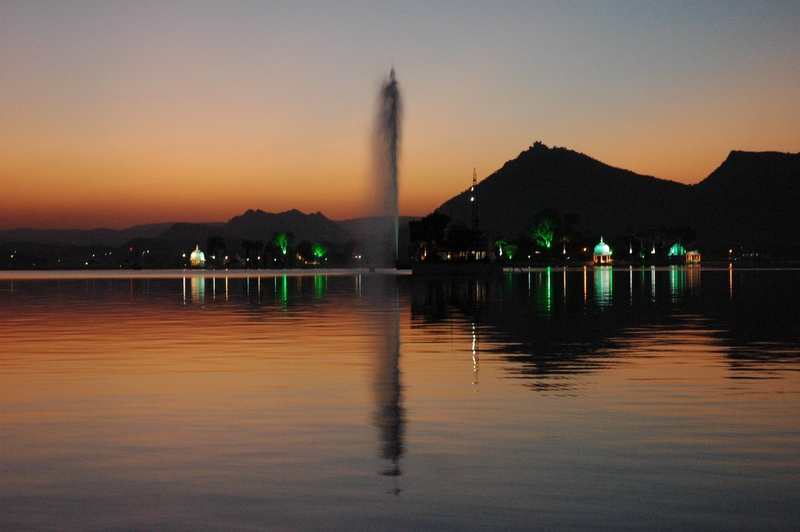 Fateh Sagar Lake and Nehru Garden, Udaipur